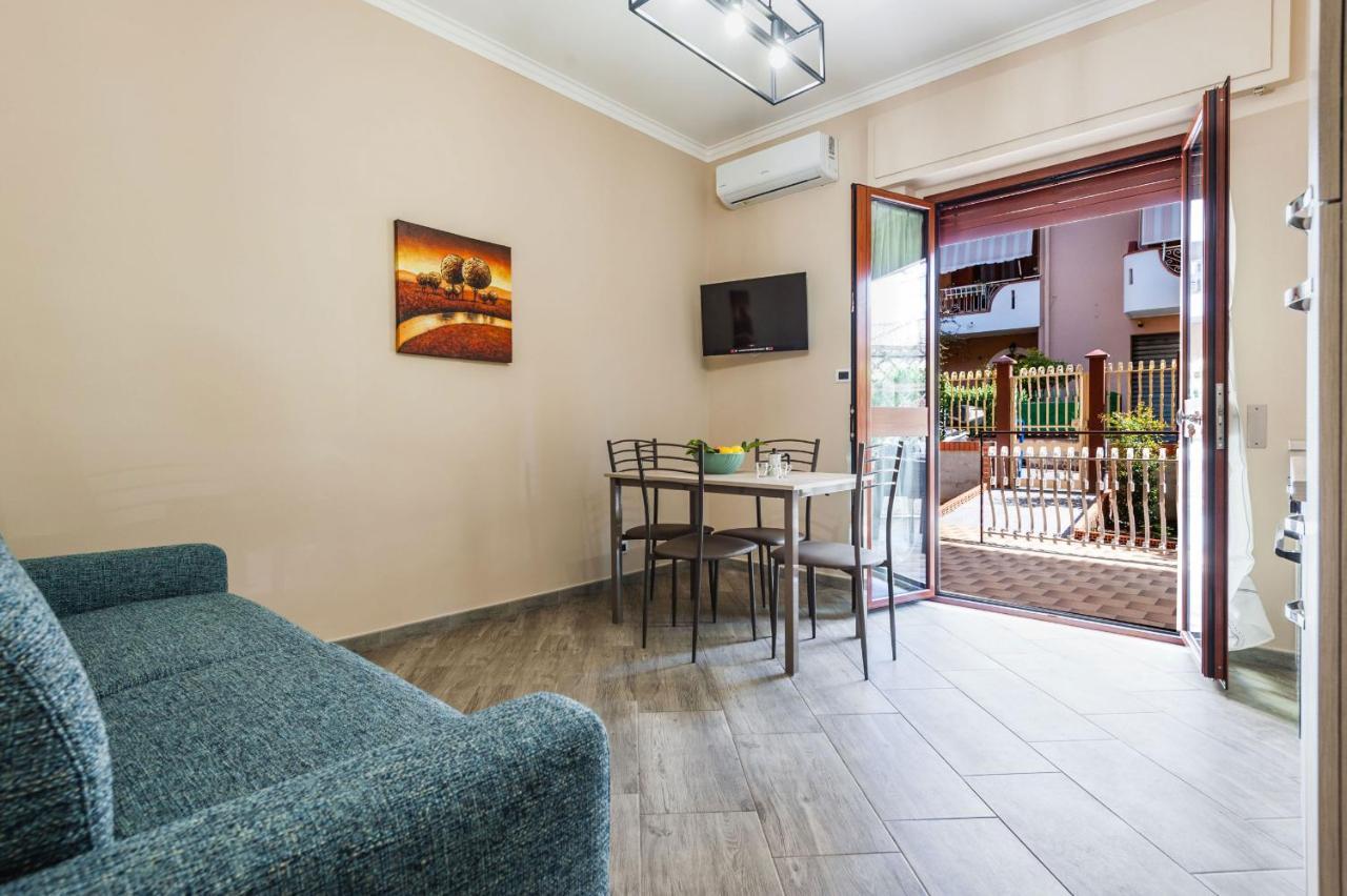 Lemon Tree Apartments By Wonderful Italy Giardini-Naxos Buitenkant foto