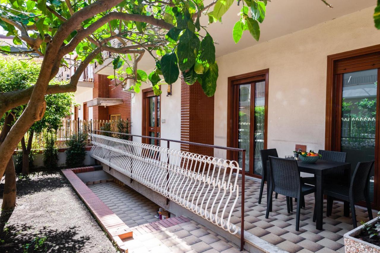 Lemon Tree Apartments By Wonderful Italy Giardini-Naxos Buitenkant foto